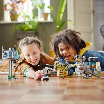 LEGO Jurassic World Giganotosaurus & Therizinosaurus Attack 76949 with 2 Dinosaur Toy Figures, ATV Car, Helicopter & Garage, Gifts for Kids, Boys and Girls